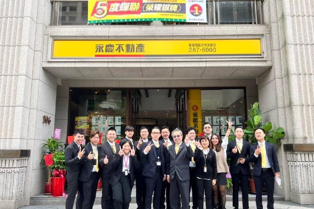 永慶不動產陳柏霖 半年創造450萬元業績、200萬元收入 72 New Project 2022 04 28T103626.381