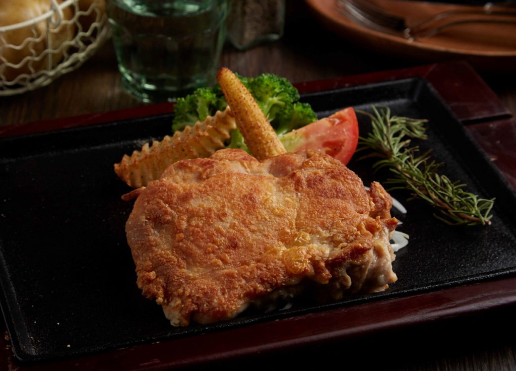 主餐形象圖_碳烤雞腿排