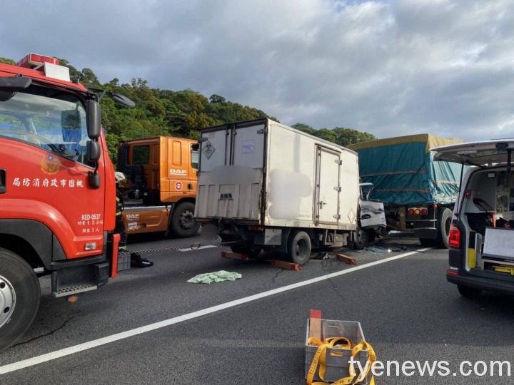 【有片】國1北上45K車禍 兩車追撞車流回堵12公里 6 208914