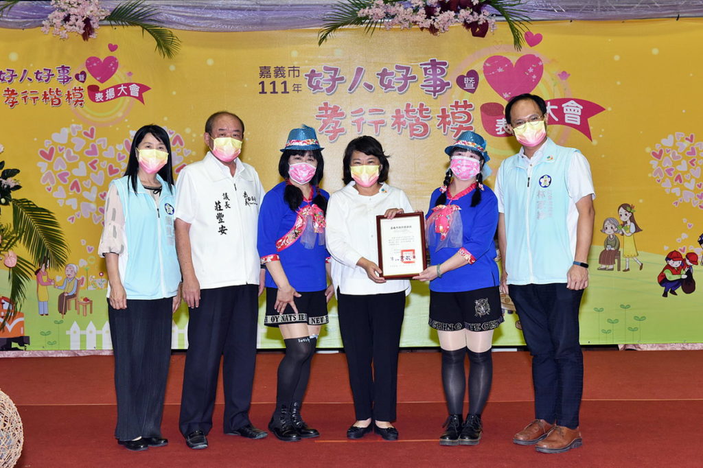 黃敏惠市長感謝表演團隊