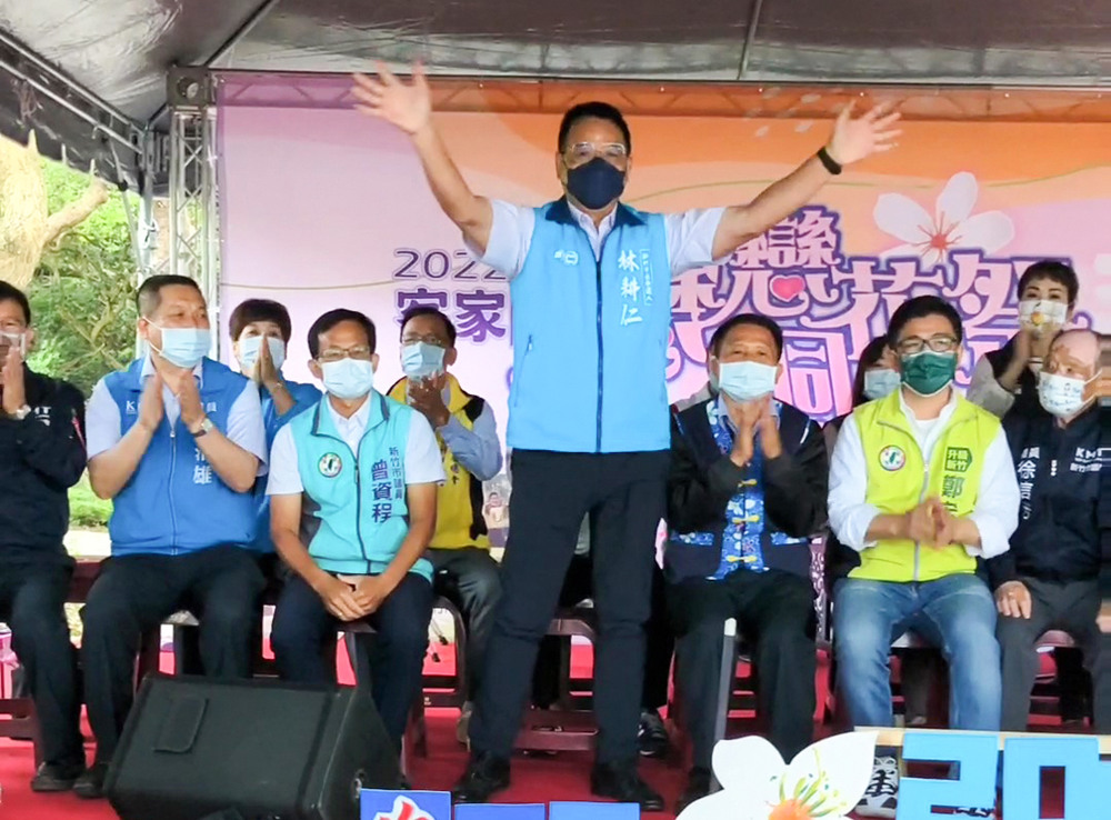 ▲國民黨新竹市長參選人林耕仁與黨團議員齊力拼觀光。(圖/翻攝自林耕仁臉書)