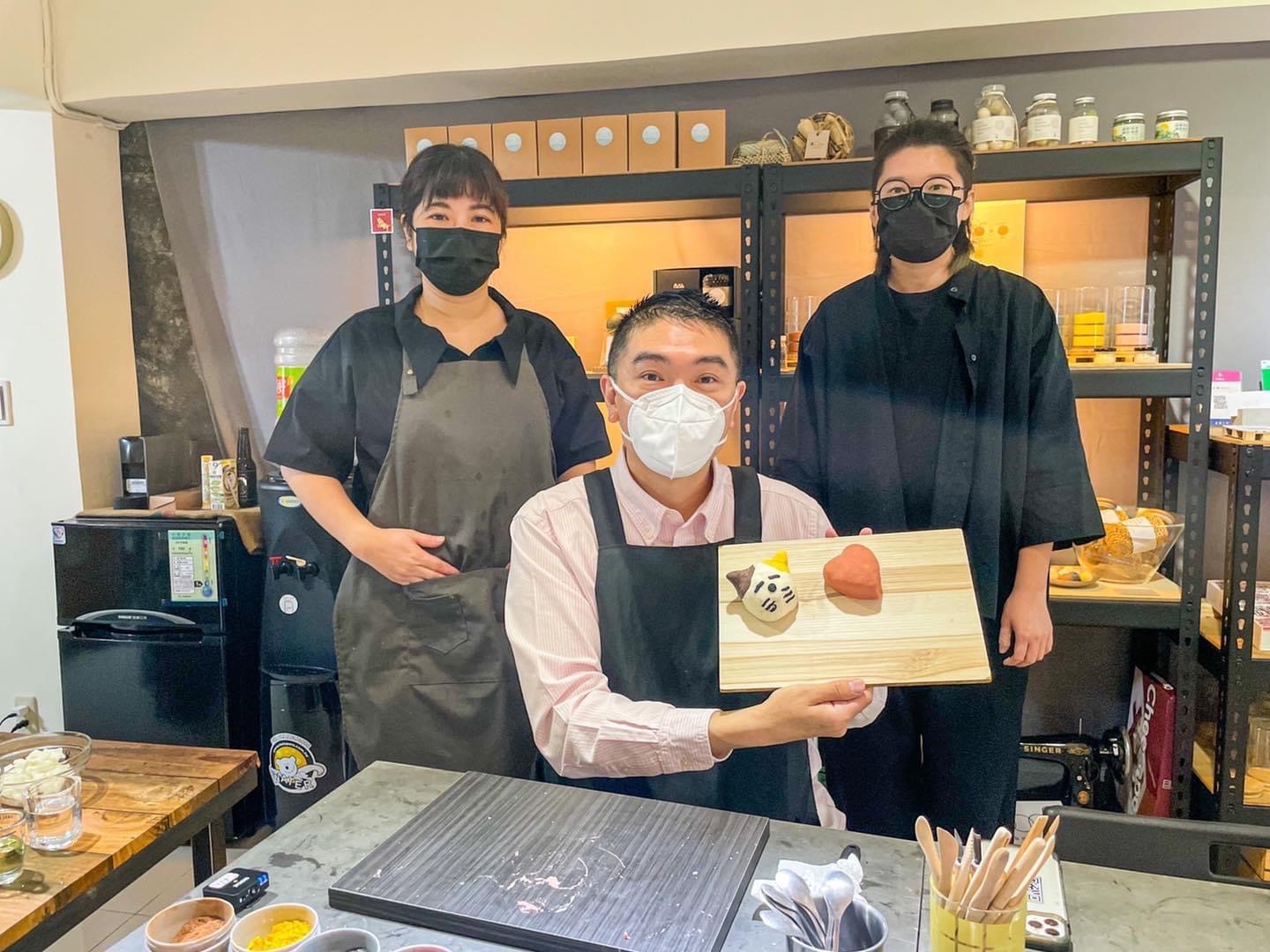 謝國樑支持青創產業走訪「沐澧」手工皂為下一代環保做努力
