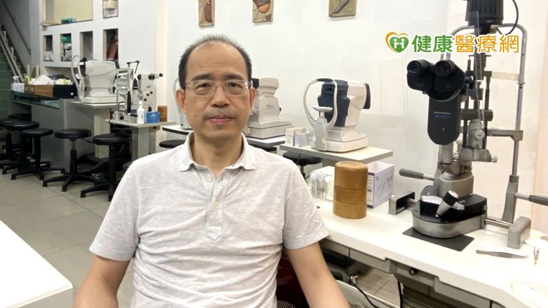 近距離視力好重要! 他重度白內障術後仍可滑手機、閱讀
