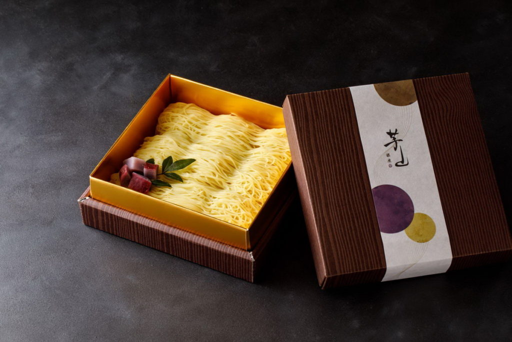 和洋混搭的「地瓜蒙布朗大福」,滿足食客味覺、視覺新享受。(圖片來源:Ⓒ株式會社芋山)