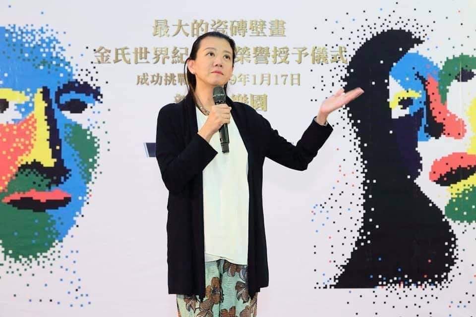 圖片說明:董事長邱于芸在確定取回經營權後,積極展開台開重建之路,填補財務黑洞。(圖/翻攝自邱于芸臉書)