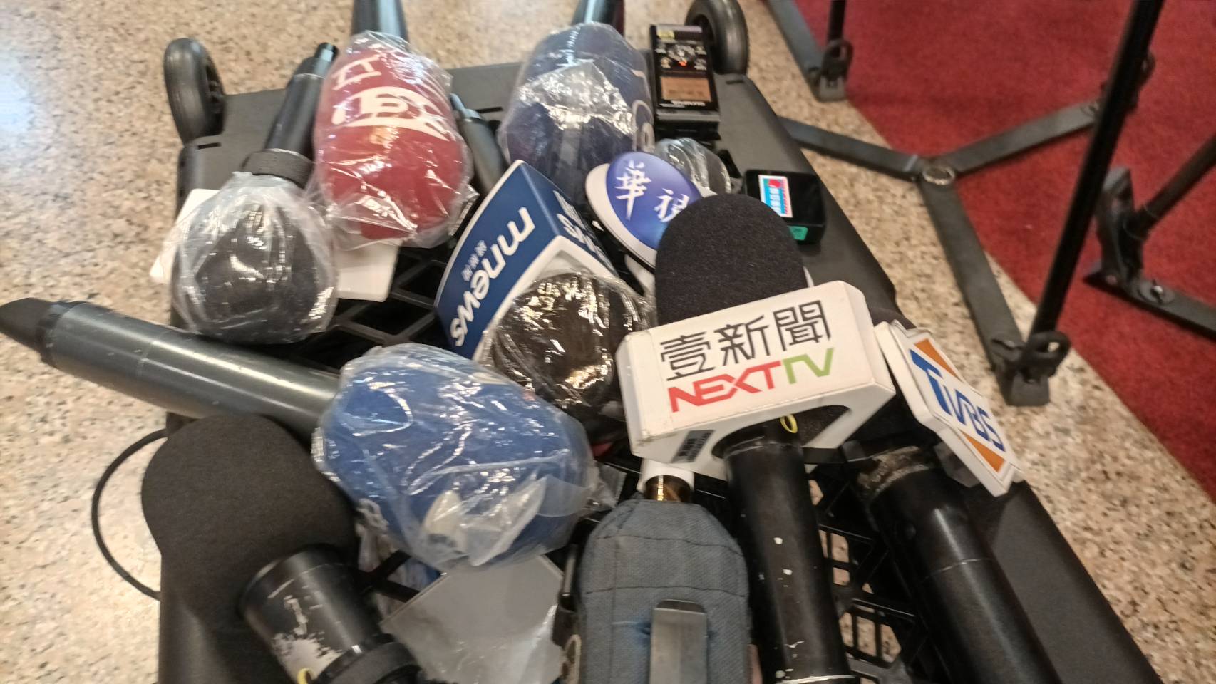 【何豪毅專欄】台灣這隻「看不見的大猩猩」 你看見了嗎? 64 1348435