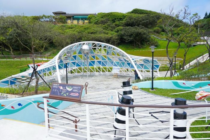新北石門幸福雙心公園啟用 巨型牽罟捕魚網成亮點