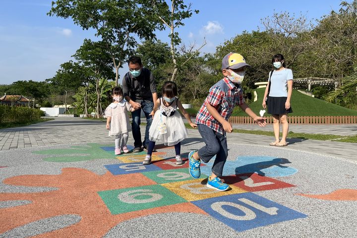 親子放電趣/澄清湖生態迷宮花園 獲建築景觀類園冶獎肯定