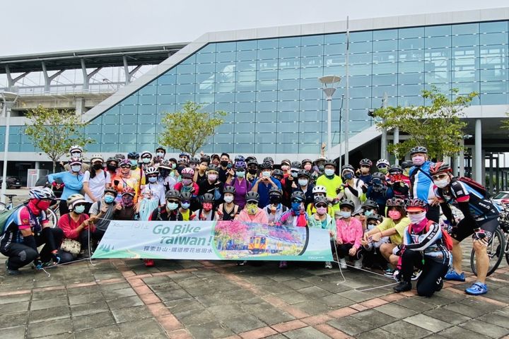 單車暢遊彰化卦山三鐵路線,漫遊小鎮老街、品嚐地方美食。 圖:參山國家風景區管理處/提供