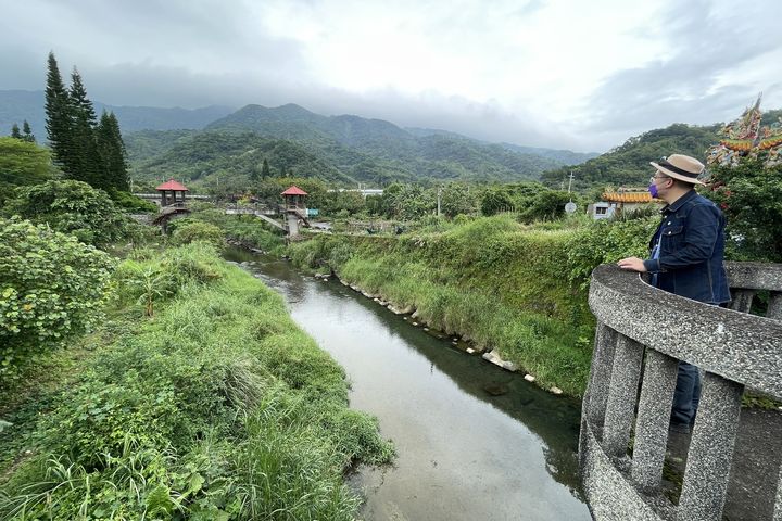 從龜山站看龜山島 來一趟梗枋山海小旅行