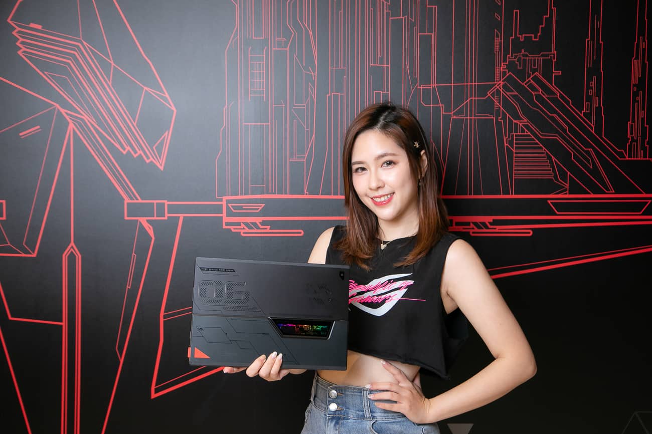 ROG Flow Z13開賣1個月內銷量狂飆，通路凡補貨即被搶購，成為詢問度最高的電競筆電！