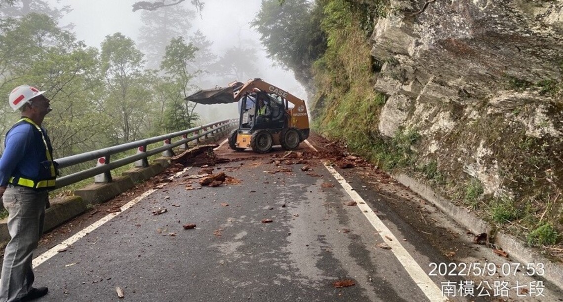 梅山口~向陽路段因梅雨鋒面影響 5/14~5/16實施預警性封閉