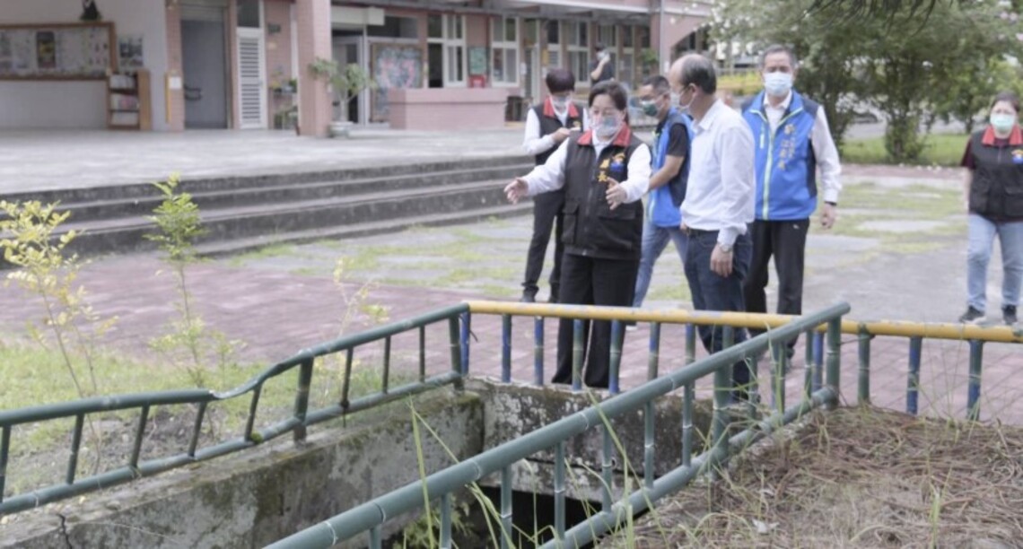 徐榛蔚南下視察玉里三所國小 積極建置友善校園環境