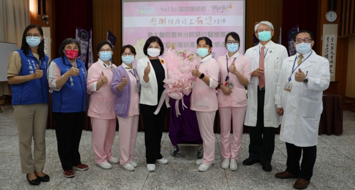 國際護師節前夕 張麗善慰問臺大醫院雲林分院婦幼醫療團隊協助COVID-19 確診雙胞胎產婦平安順產