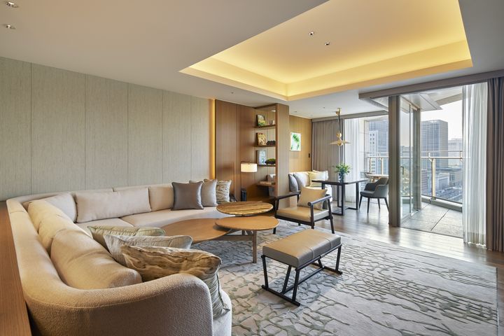 Palace Hotel Tokyo-Premier Suite-Living Room。 圖: PetriePR/提供