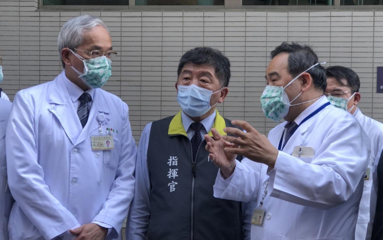 進口唾液快篩/黨團3藍委質疑 福又達快速通過審查有貓膩? 56 3藍委疑福又達進口唾液快篩通過審查有貓膩,衛福部長陳時中