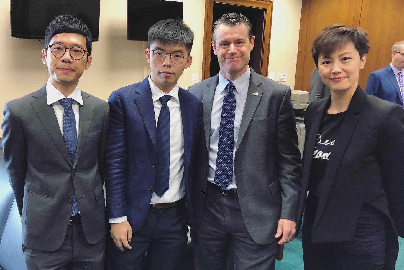 迫害人權!港府拘捕何韻詩、陳日君 民進黨:停止壓迫香港民主自由 38 何韻詩粉專