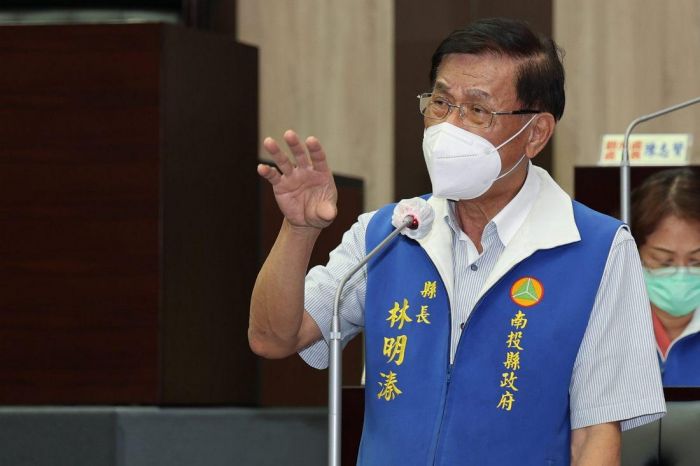 買快篩排長龍! 林明溱不捨弱勢無助 宣示「縣長買給你」