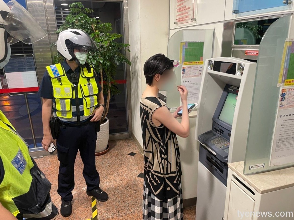 邊講電話邊按ATM 平鎮警成功阻止網路詐騙 5 371437 scaled