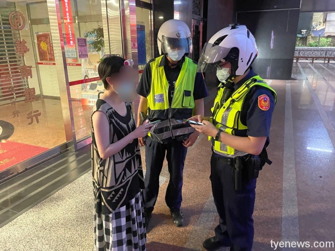 邊講電話邊按ATM 平鎮警成功阻止網路詐騙 6 371438 scaled