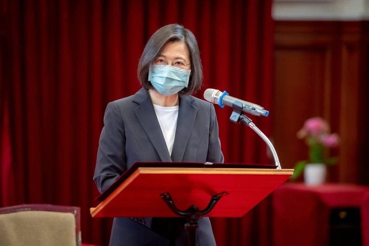 蔡英文急召蘇貞昌等人開防疫會議,會中下達3原則。