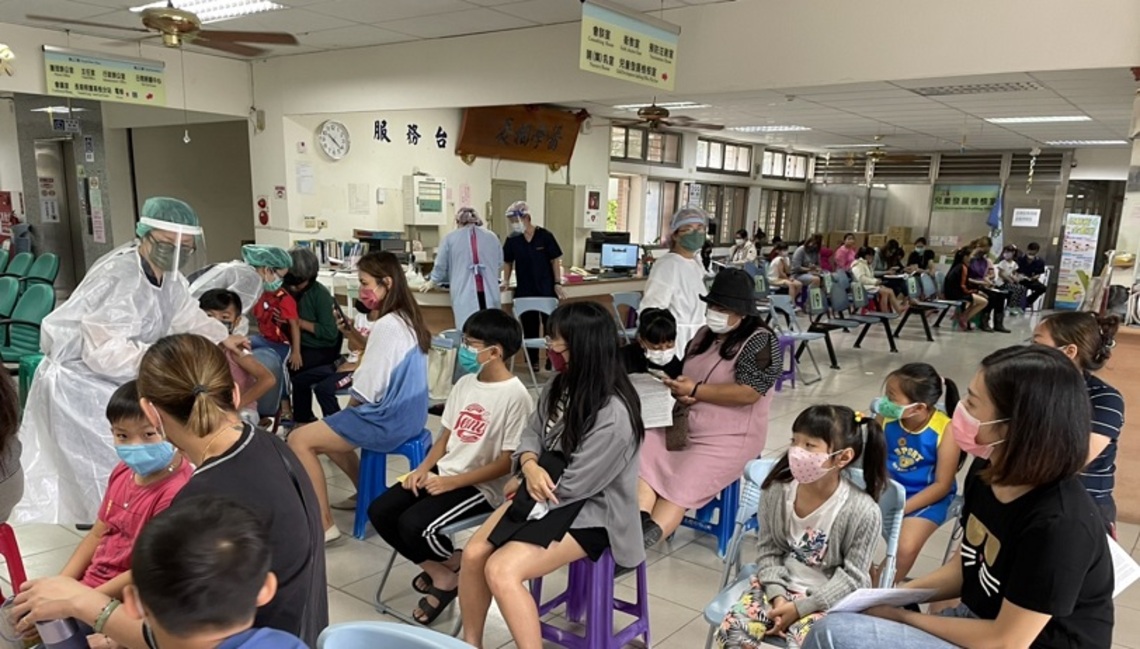 屏縣新增1107例 縣府加開22家醫療院所施打兒童疫苗