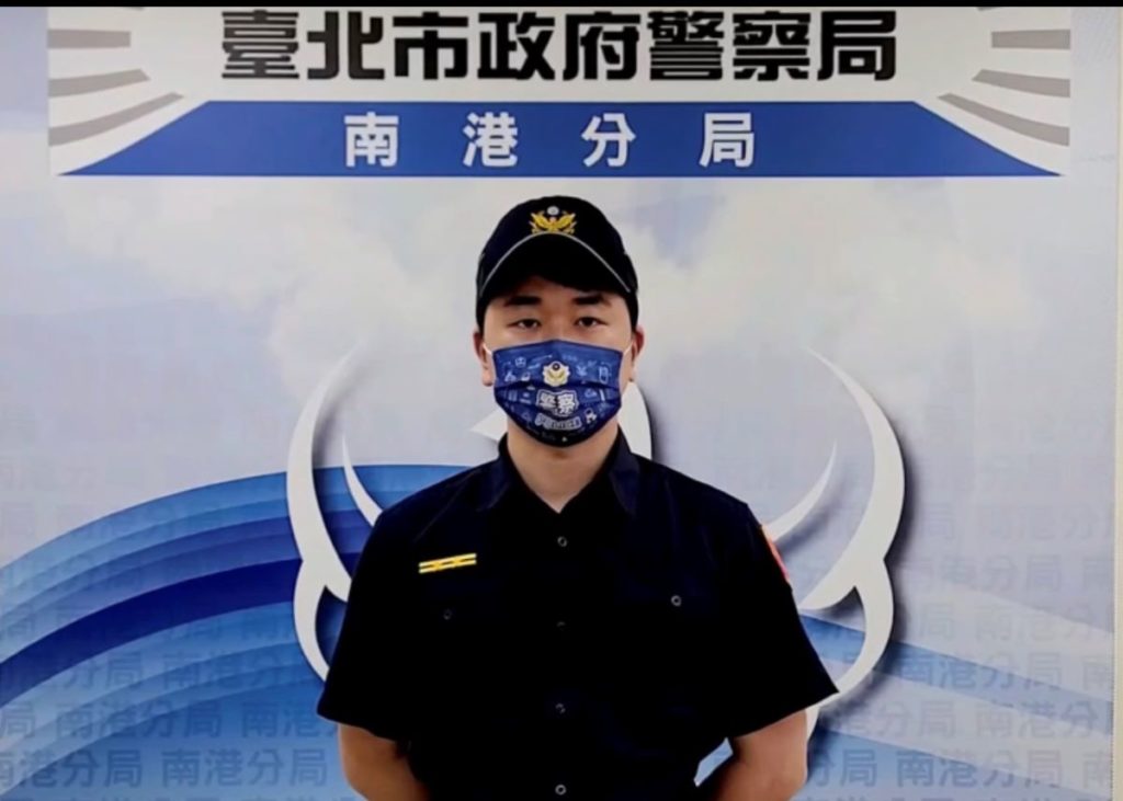 南港派出所所長林承緯說明畫面。