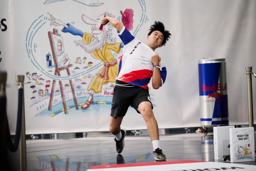 沈立謙代表台灣出戰2022 Red Bull Paper Wings世界紙飛機大賽飛遠決賽