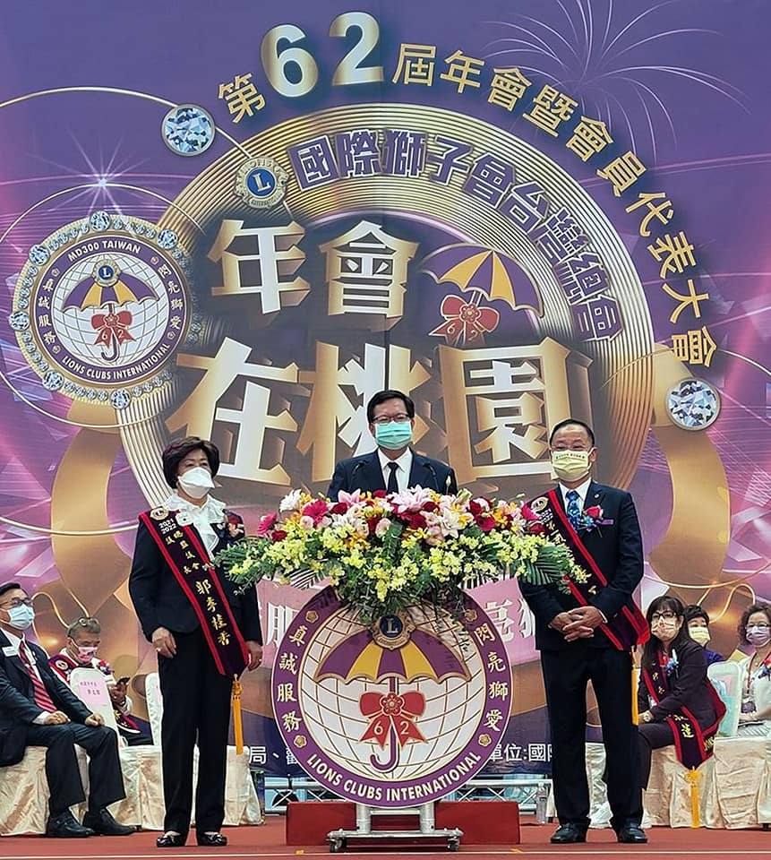 民政局長說明「防疫關懷包快易通」執行情形