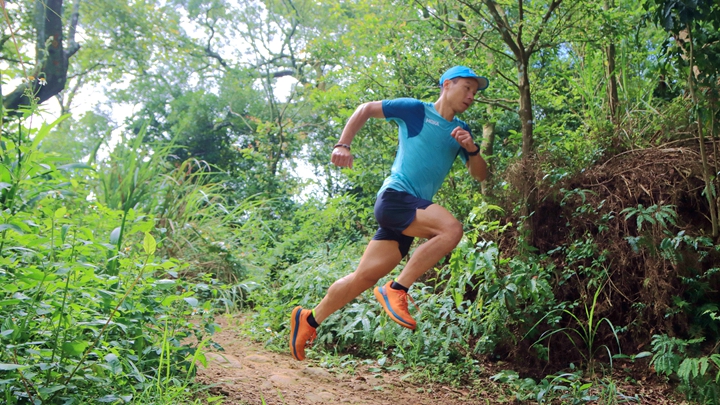 找尋擊垮自己的比賽 陳鵬中著 HOKA Tecton X 邁向巨人之旅