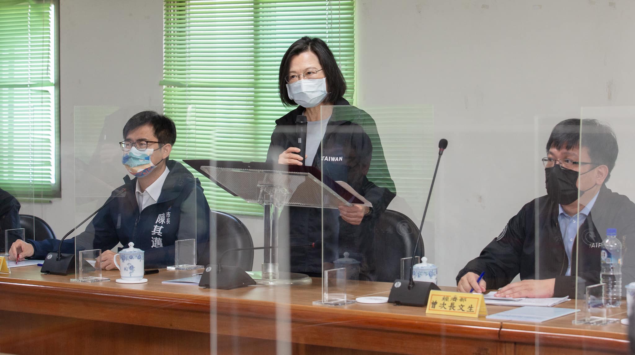 公私協力照顧居隔者 蔡英文:建構民進黨「關懷中心」透過組織協助 59 黨主席蔡英文