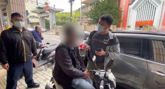 鎖定夜歸落單婦行搶 南港警速逮飛車搶匪