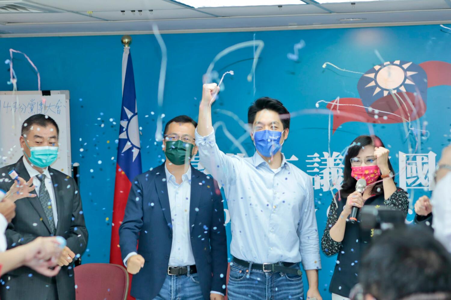 【匯流民調2022縣市長系列3-3】北市長選情分析/蔣萬安擁32%?綠基本盤占多數 陳時中黃珊珊緊追在後 1 北市長選情分析/蔣萬安擁32%?綠基本盤占多數、陳時中黃珊珊緊追在後