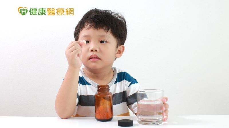 5種常見口服藥不能這樣吃!藥師:恐造成生命危險
