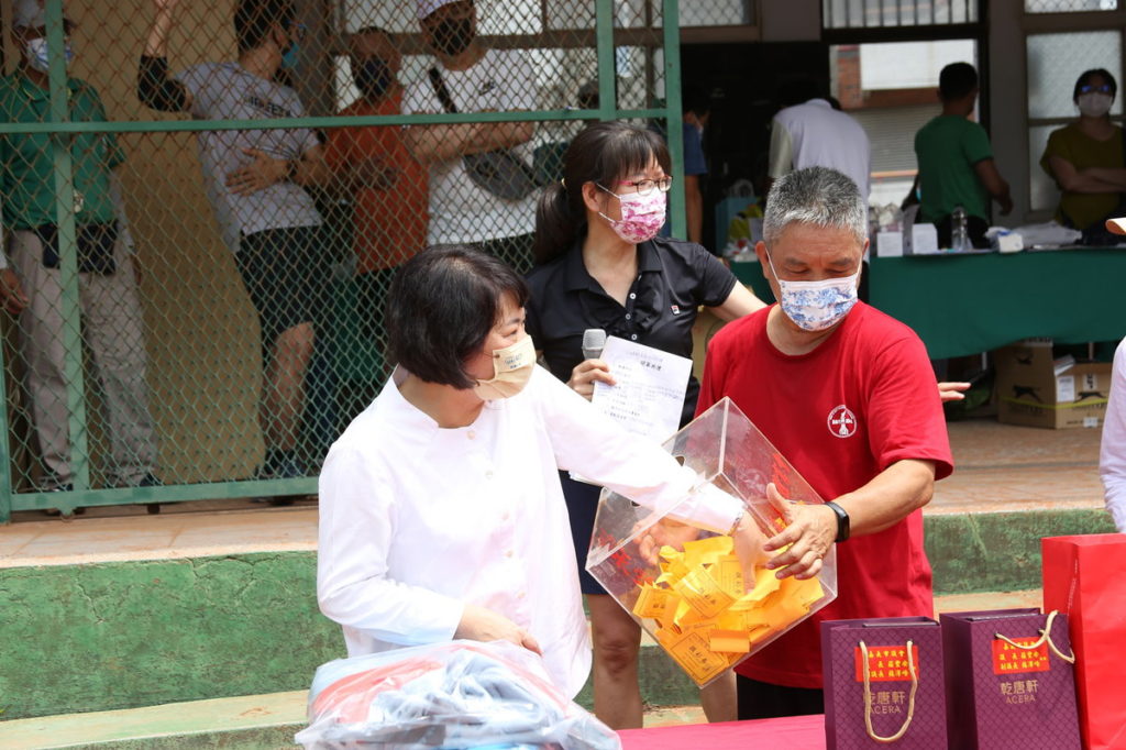 市長摸出得獎者