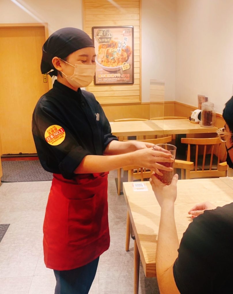 辛苦了!吉豚屋520感謝您活動,奉上日式無糖健康麥茶,為辛勤的司機們加油!