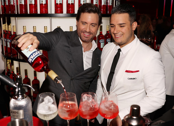 Actor and producer, &Eacute;dgar Ram&iacute;rez, member of the jury for this year&rsquo;s Festival de Cannes toasts to Campari&rsquo;s first year as an Official Partner of Festival de Cannes at an unforgettable evening that saw each guest become the protagonist of a series of immersive cinema moments.