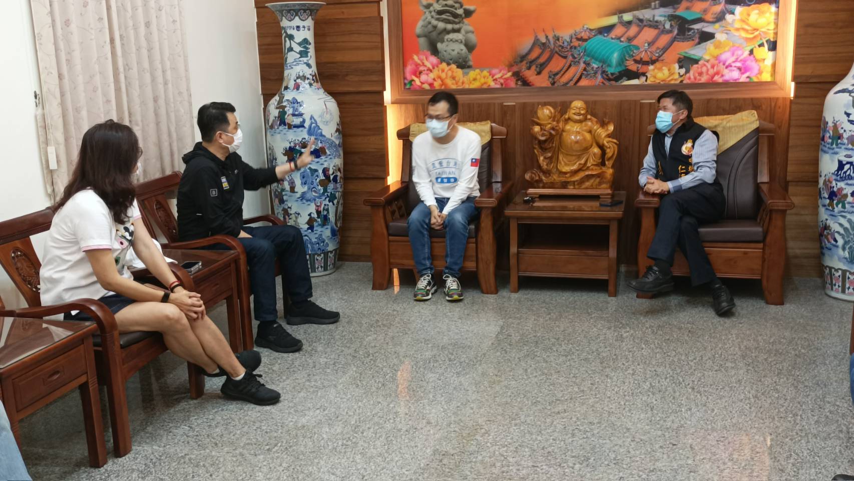 桃園次團成形／9議員同框羅智強 魯明哲突現身：今天不談政治