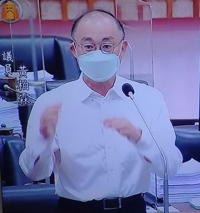 高市議員黃柏霖力促微型保險 照顧每一位弱勢市民