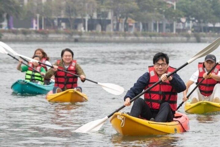 高雄戲水趣/愛河玩水範圍再延伸 開放至愛河之心