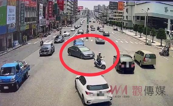 女嬰熱痙攣急送醫遇塞車    父攔警開道救命