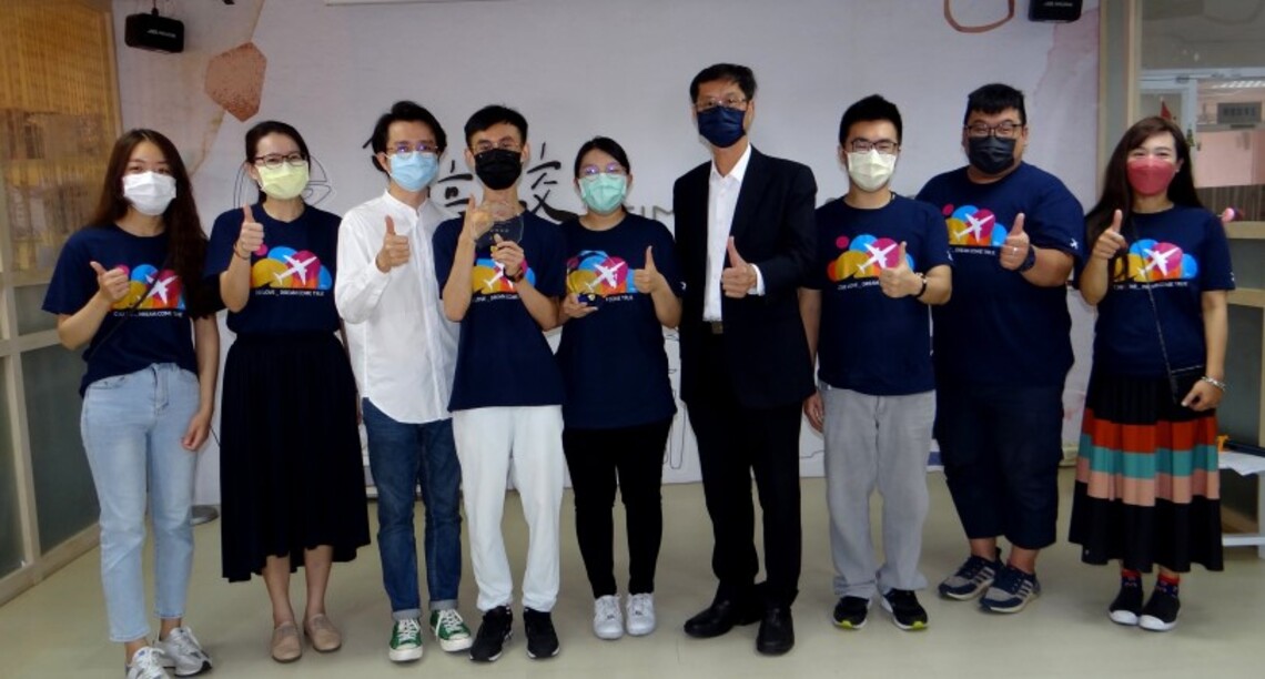 正修生命鬥士柯泠泠 林育慈 賴宗緯 林財得 走出身心障陰影獲選學習楷模