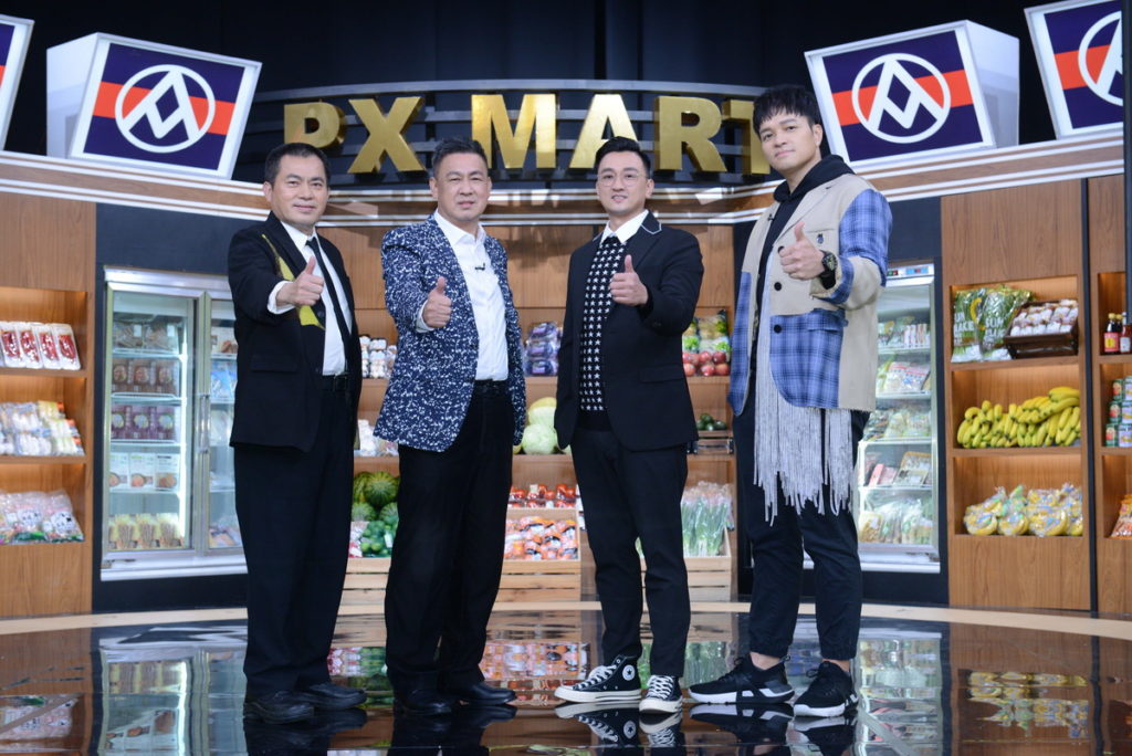 四位首席導師,右起為Fred、王輔立、阿發師、陳嘉謨。(圖/料理之王3提供)