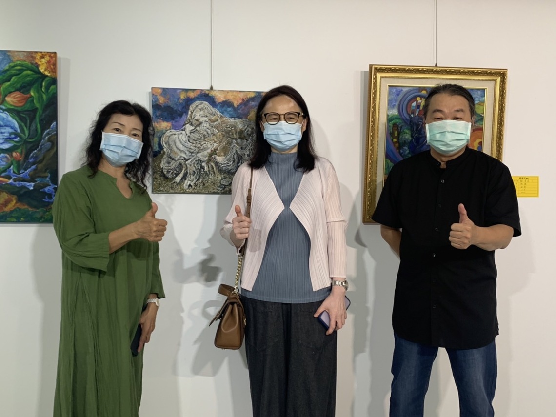 「嬉遊記聯展」由四位女畫家簡秀利、賴盈秀、陳瑞雲、鄭美莉攜手合作上場