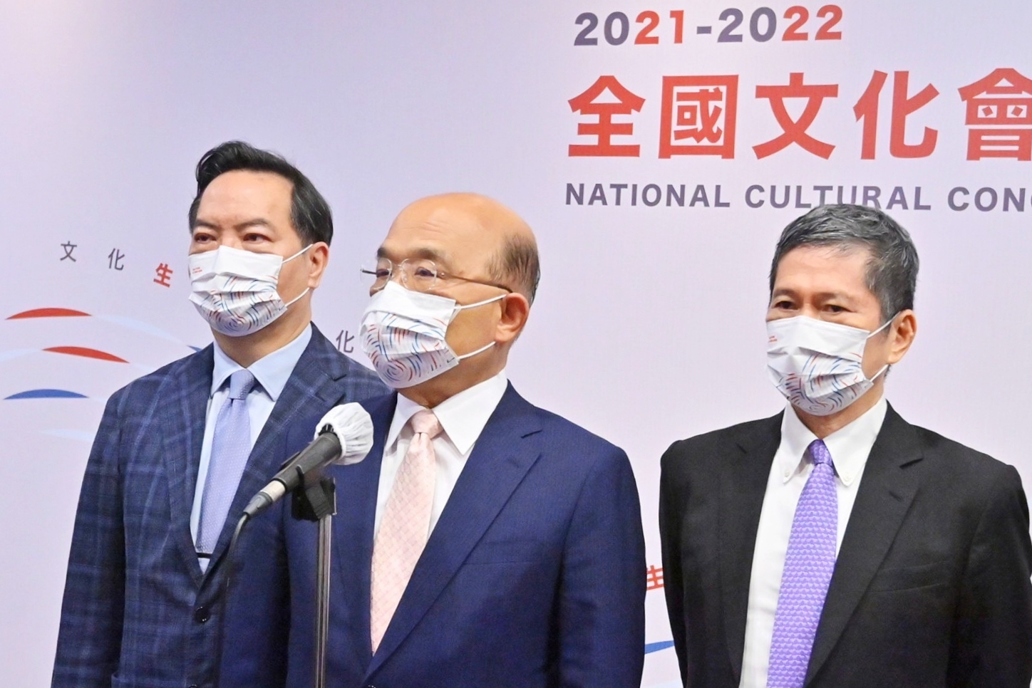 為何政府發試劑給不宜快篩的幼童?蘇貞昌解答了 64 為何發試劑給不宜快篩的幼童?蘇貞昌解答了