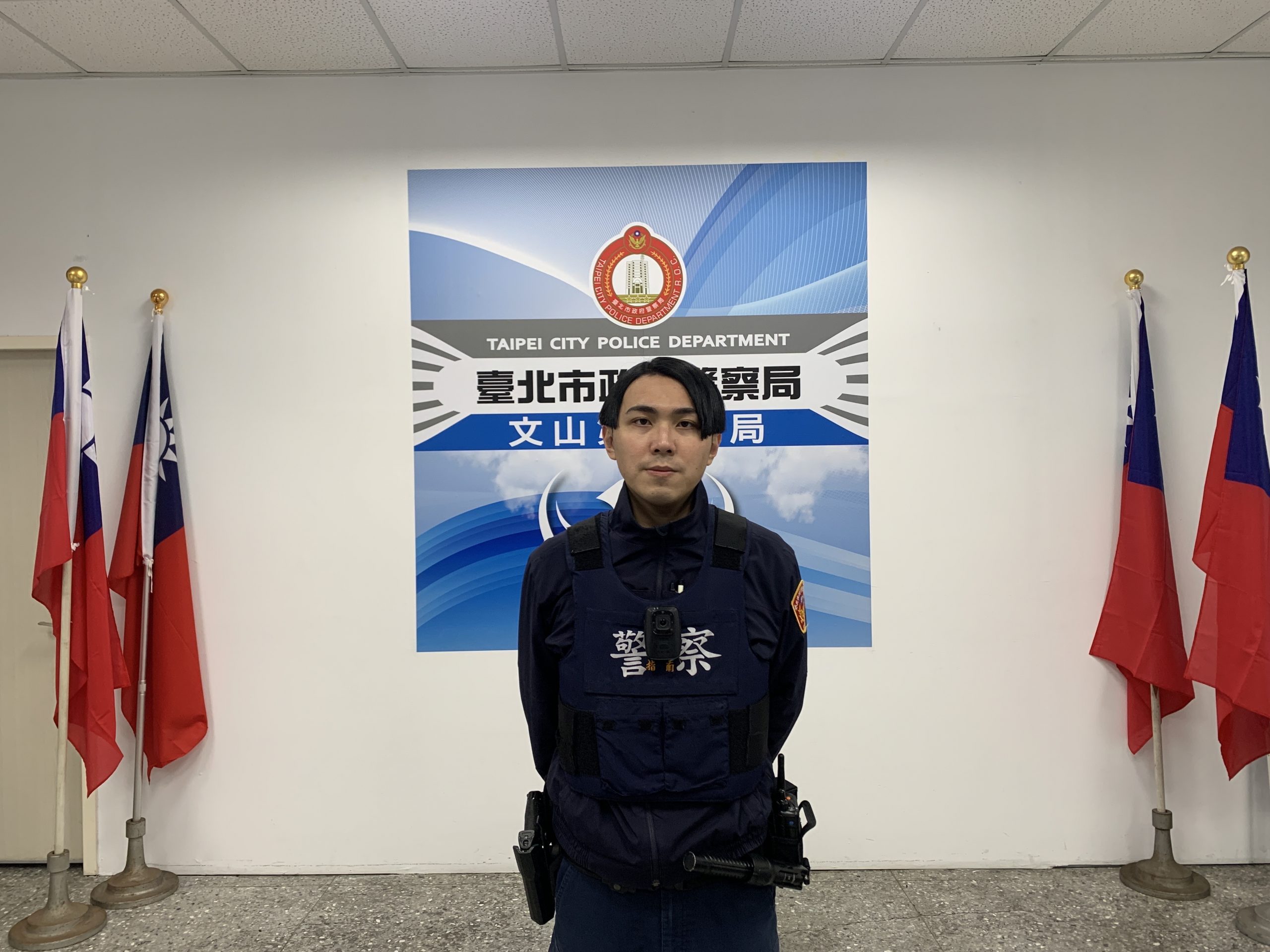 圖片說明:文山第一分局指南派出所員警李佳彥謹慎追查酒駕不遺餘力。(記者徐煜勝翻攝)