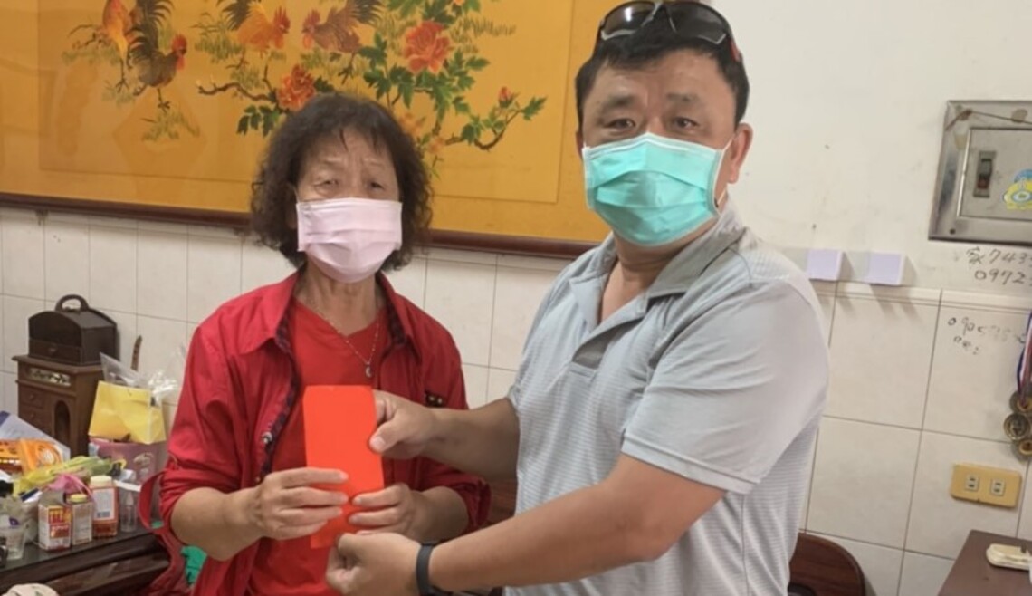 榮民遺孤端節慰問 高雄榮服處溫馨關懷