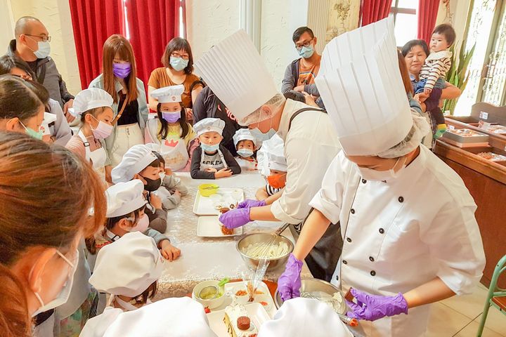「小林煎餅」飄香一世紀 融合日式製餅工藝與法式烘焙藝術