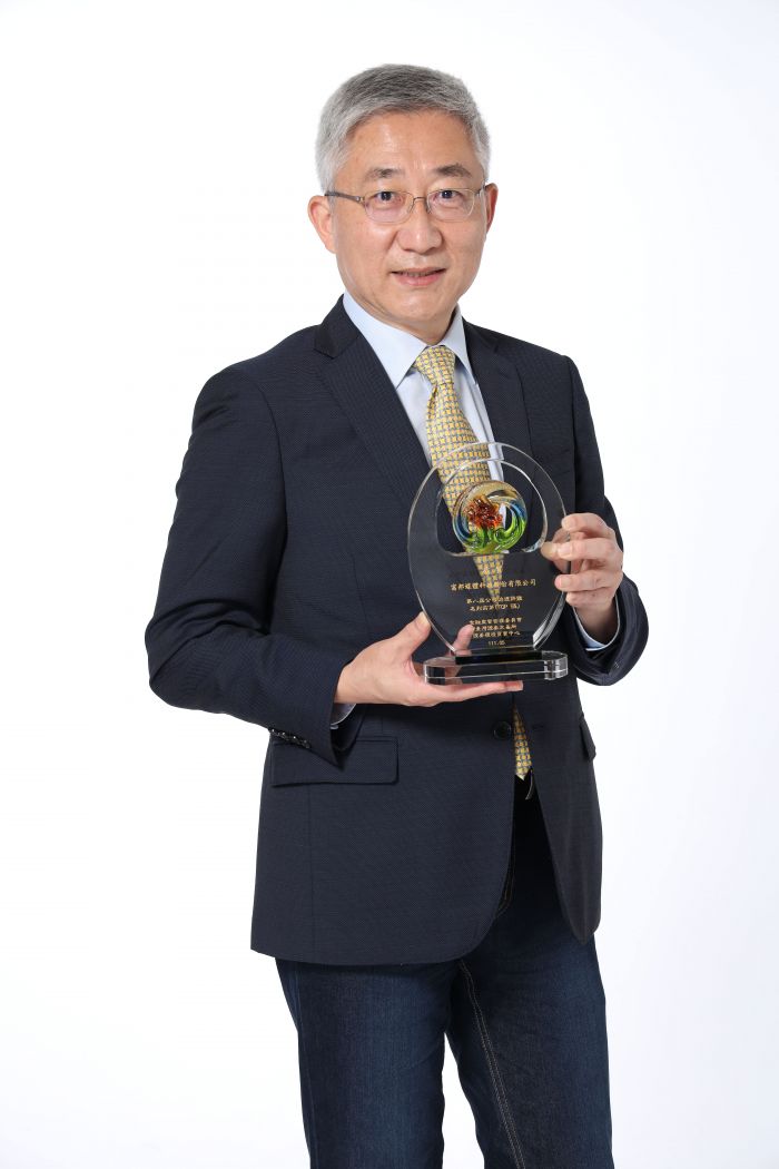 台灣線上零售業龍頭富邦媒公司治理評鑑再獲殊榮!
