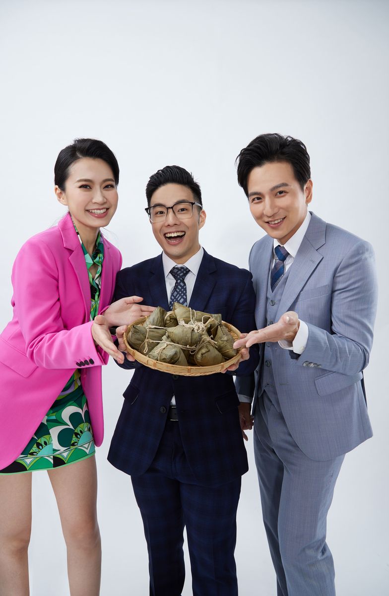帥爸男星楊奇煜攜手劇場甜心辰亞御、實力演員徐浩忠-合體送粽慶端午左起辰亞御、徐浩忠、楊奇煜